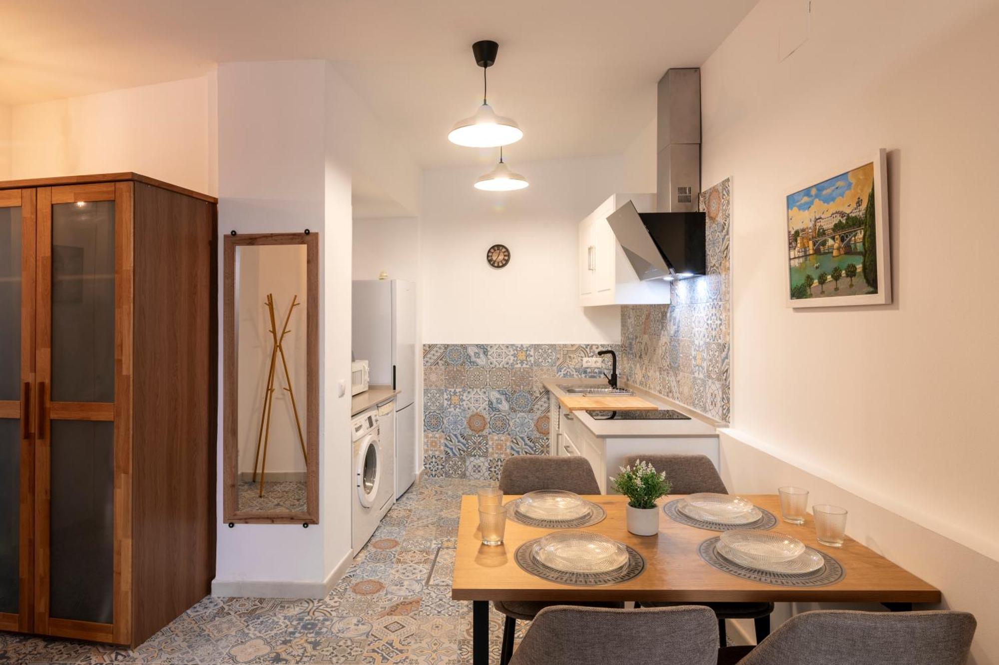 La Puerta Del Cielo Apartment Seville Exterior photo