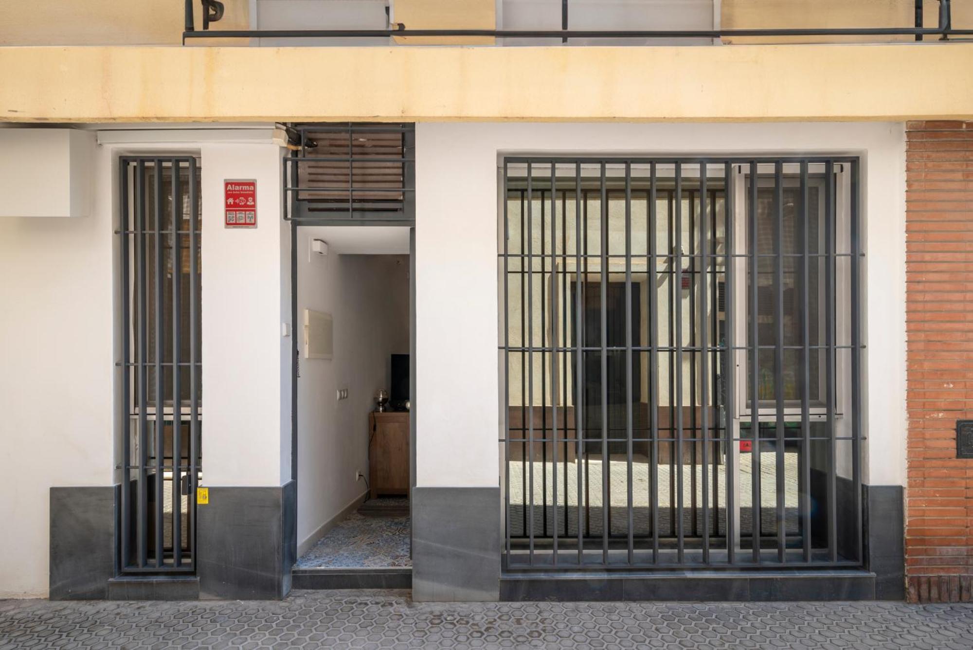 La Puerta Del Cielo Apartment Seville Exterior photo